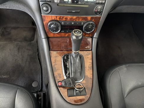 Used 2005 Mercedes-Benz CLK 500 Cabriolet image 16