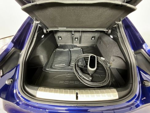 Used 2023 Porsche Taycan Turbo S AWD/4WD image 27