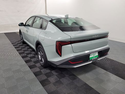Used 2025 Kia K4 FWD image 5