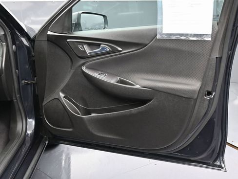 Used 2023 Chevrolet Malibu LS image 37