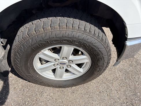 Used 2021 Ford F150 XLT AWD/4WD image 12