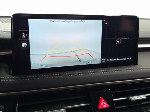 Used 2026 Genesis G70 2.5T image 18