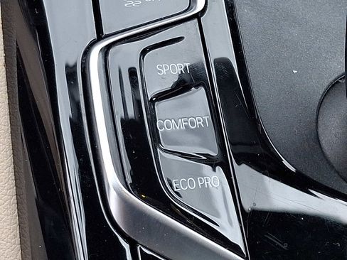 Used 2023 BMW 530i xDrive w/ Convenience Package image 26