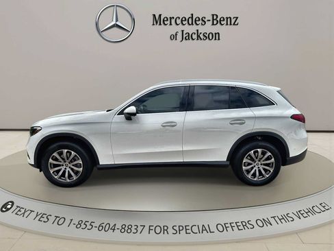 Used 2024 Mercedes-Benz GLC 300 image 5