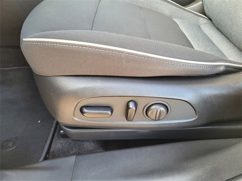 Used 2023 Chevrolet TrailBlazer LT w/ Convenience Package image 18