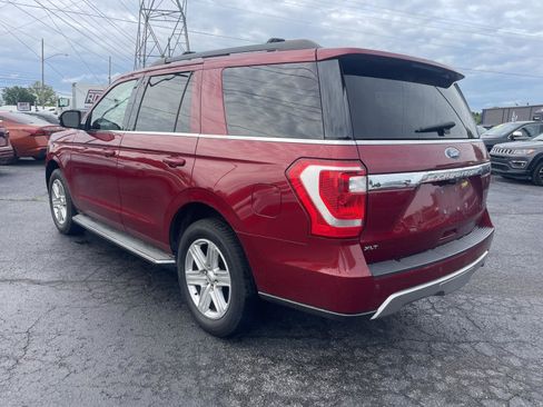 Used 2018 Ford Expedition XLT w/ Equipment Group 202A RWD image 3