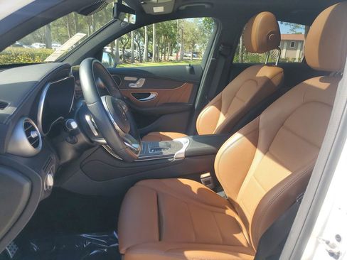 Used 2022 Mercedes-Benz GLC 300 4MATIC Coupe image 27