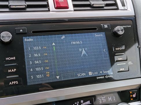 Used 2017 Subaru Outback 2.5i Limited image 13