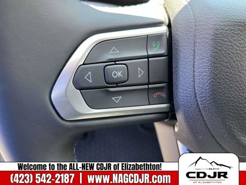 New 2022 Jeep Compass Latitude w/ Convenience Group image 27