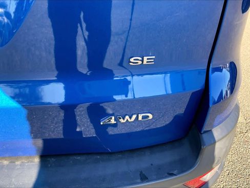 Used 2019 Ford EcoSport SE image 9