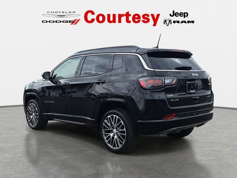 Certified 2023 Jeep Compass Limited w/ Elite Group AWD/4WD image 6