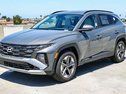 New 2026 Hyundai Tucson SEL FWD image 3