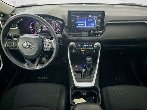 Used 2021 Toyota RAV4 XLE FWD image 27