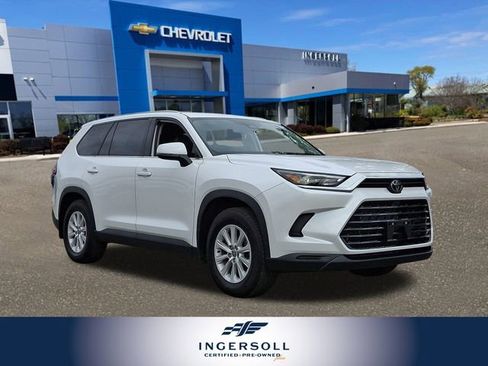 Used 2024 Toyota Grand Highlander XLE image 1