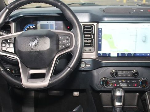 Used 2022 Ford Bronco Outer Banks image 4