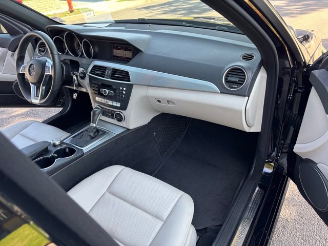 Used 2014 Mercedes-Benz C 250 Sedan image 41