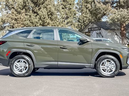 New 2026 Hyundai Tucson SE image 3