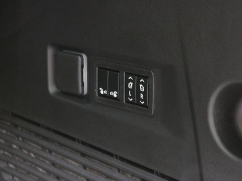 Used 2026 GMC Yukon AT4 Ultimate w/ LPO, Floor Liner Package AWD/4WD image 52