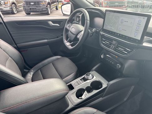 Certified 2023 Ford Escape ST-Line w/ Tech Pack #1 image 16