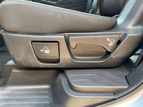 Used 2019 Subaru Ascent 8-Passenger AWD/4WD image 37