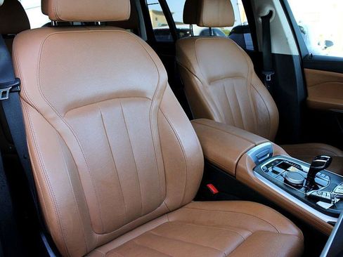 Used 2020 BMW X7 xDrive40i w/ Premium Package image 23