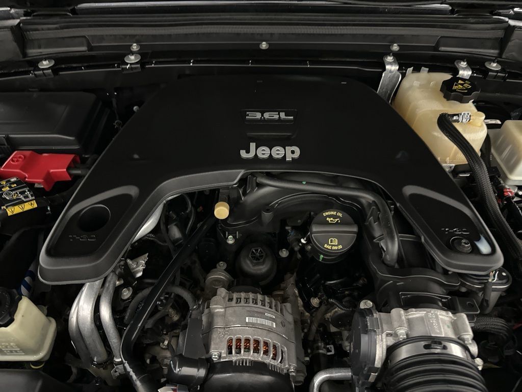 Used 2020 Jeep Gladiator Rubicon AWD/4WD image 7