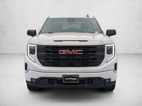Used 2023 GMC Sierra 1500 Elevation image 2