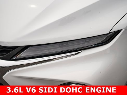 Used 2023 Chevrolet Blazer LT image 3