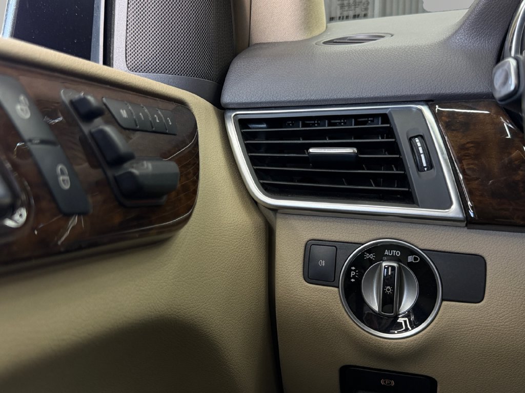 Used 2012 Mercedes-Benz ML 350 4MATIC image 21