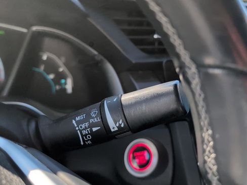 Used 2020 Honda Civic EX image 25