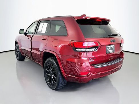 Used 2022 Jeep Grand Cherokee Laredo X image 5