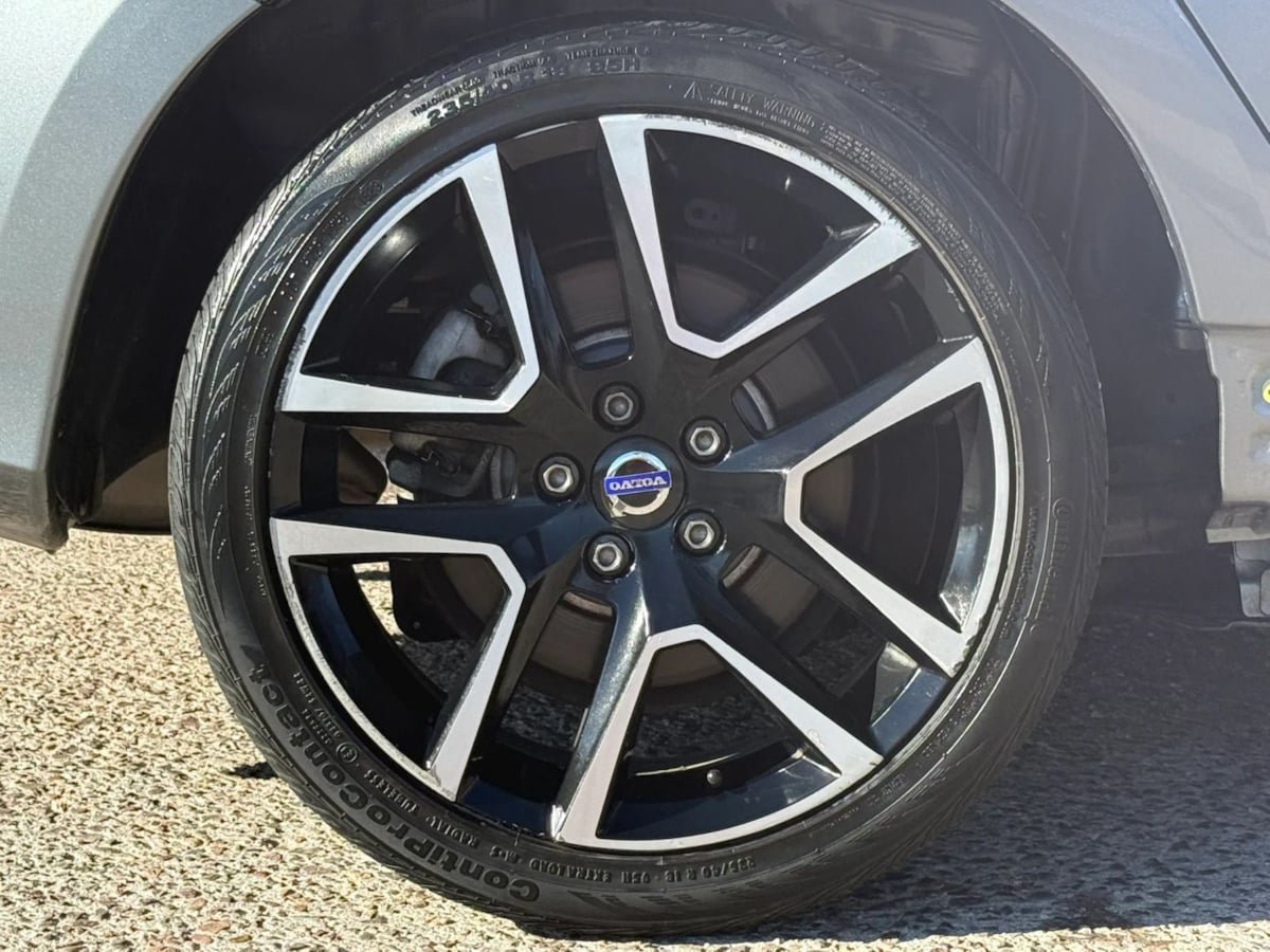 Used 2017 Volvo S60 T5 Dynamic FWD image 25
