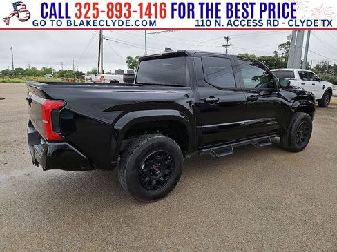 Used 2025 Toyota Tacoma SR5 AWD/4WD image 8