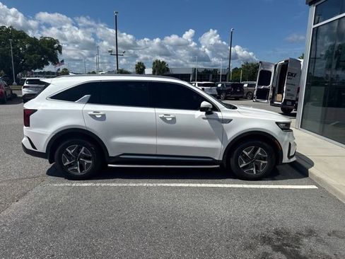 Used 2022 Kia Sorento S FWD image 5
