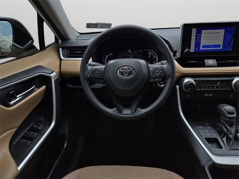 Used 2024 Toyota RAV4 XLE image 13