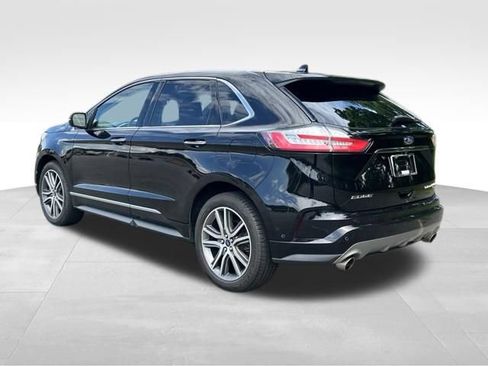 Used 2019 Ford Edge Titanium w/ Equipment Group 301A AWD/4WD image 3