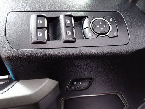 Used 2018 Ford F150 Raptor w/ Equipment Group 802A Luxury image 24