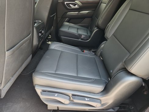 Used 2021 Chevrolet Tahoe LT w/ LT Signature Package AWD/4WD image 34