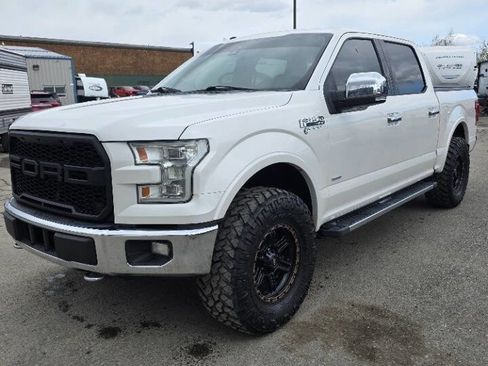 Used 2016 Ford F150 Lariat w/ Equipment Group 502A Luxury AWD/4WD image 2