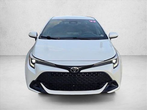 Used 2023 Toyota Corolla SE FWD image 2