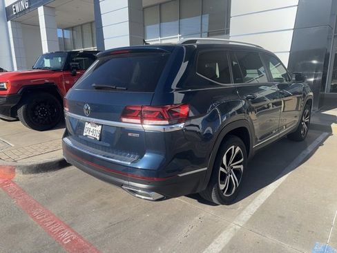 Used 2022 Volkswagen Atlas SEL image 3