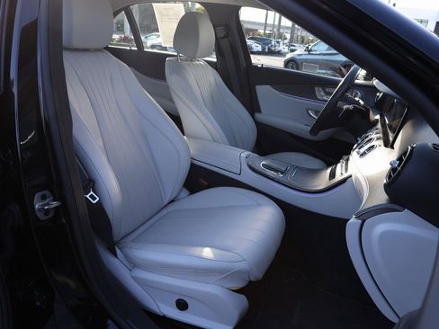 Used 2022 Mercedes-Benz E 350 Sedan w/ Driver Assistance Package image 23