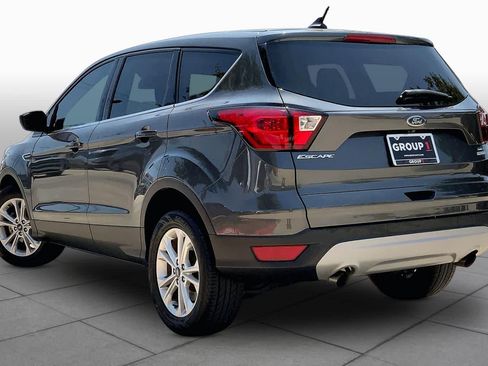 Used 2019 Ford Escape SE FWD image 12