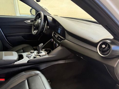 New 2025 Alfa Romeo Giulia RWD image 9