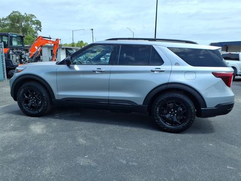 Used 2023 Ford Explorer Timberline AWD/4WD image 4