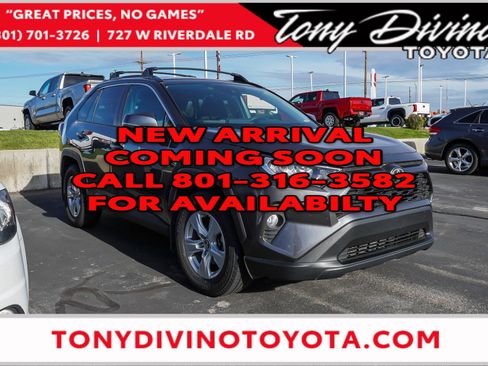 Used 2021 Toyota RAV4 XLE w/ Carpet Mat Package (TMS) image 1