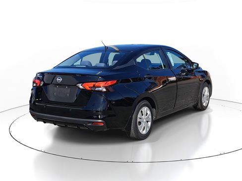Used 2021 Nissan Versa S image 4