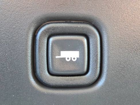 New 2026 Chevrolet Express 2500 w/ Driver Convenience Package RWD image 5