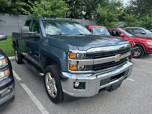 Used 2015 Chevrolet Silverado 2500 LT w/ Z71 Package, Off-Road AWD/4WD image 4