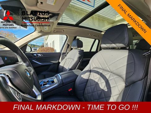 Used 2023 BMW X7 xDrive40i w/ Premium Package image 9